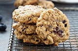 An Ode to Oatmeal Raisin Cookies