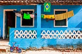 Casas coloridas de Sergipe, Bahia e Alagoas inspiram série fotográfica