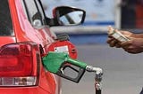 Why Governments Are Reluctant to Reduce Fuel Prices Despite Declining Crude Oil Costs