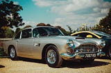 Aston Martin DB5 price and features