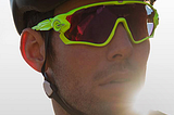 Oakley Mens sunglasses-the best brand to buy this summer