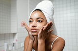 DOMINO206 | Face Wash Berbahan Hyaluronic Acid, Lembapkan Kulit Kering