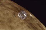 La Luna al Alcance de tus Manos