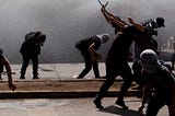 TIMOR IHA DALAN BA KRIZI: SAIDA MAK ESKERDA PRESIZA HALO?