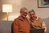 A Look at the Pros and Cons of Early Retirement