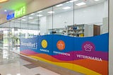 Sucremart expande su concepto integral de farmacia, veterinaria y conveniencia con la apertura de…