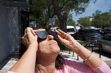 Crónica: Un Eclipse Desde el Distrito del Gran Central de St. Pete