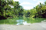 Pantai Amai Dengan Hamparan Pasir Putih