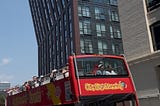 Eeyou! Red tourist bus, I hate you so much!