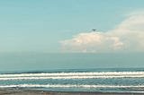 Langit Biru, Biru Laut