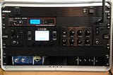 Electric guitar equipment rack
