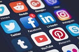 Facebook kişi listenizden her gün 2 kişi çıkarmanız gerekseydi, ilk 2 kim olurdu? #UnFriend