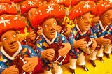 Illustrative image of clay statues of “cangaceiros”.