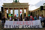 49. Geburtstag des Wikileaks-Gründers und unschuldig eingesperrten Journalisten Julian Assange