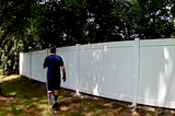 Best Reasons to Choose Vinyl for Your Privacy Fence Installation