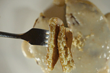 The Best Pancakes Ever: Banana Macadamia Nut Buttermilk Pancakes like Boots and Kimo’s Homestyle…