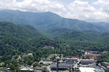 Gatlinburg: The Small Tennessee Town with a Ton of Personality!