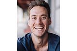 Rösten Bakom Vitala — Mathias Olofsson