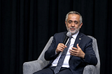 Hayati Develi ve Kelimelerin Hafızası
