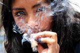 5 Practical Tips for Avoiding Red Eye When Smoking Cannabis