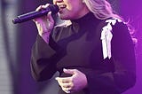 All Kelly Clarkson Songs: From Flop to Flawless