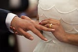 How to Split Finances When Married