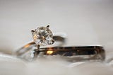 You Can Now Buy Discounted Diamond Jewelry Online!