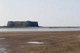 A Fort in the Middle of Arabian Sea That You Can Walk To