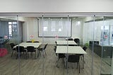 Importanța unui Meeting Room într-un spațiu de coworking