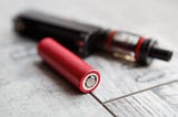 Should I Use An Internal or External Vape Battery?