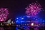 Las restricciones de la víspera de Año Nuevo de Sydney se endurecieron con cinco nuevos casos