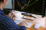 Technical Analysis vs Fundamental Analysis: 3 Differences