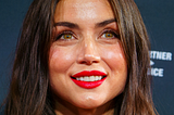 10 Hottest Women in the World (According to the Internet)