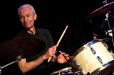 CHARLIE WATTS ENTRE JAZZ, DIBUJOS Y ROCK AND ROLL