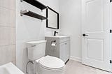 Saat Toilet Jadi Laboratorium Ide