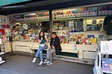 I marciapiedi dove le persone tornano a essere comunità