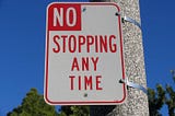 How do non-blocking votings work in Thetta?