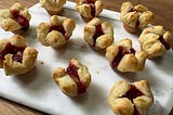 Cranberry brie puff pastry bites