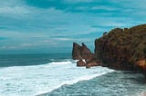 Bercengkrama dengan Pantai Midodaren/Widodaren, Pantai Tersembunyi di Selatan Jogja dengan…