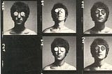 Múltiples negativas de una sesión de fotos de John Lennon realizada por el fotógrafo Richard Avedon en 1967.