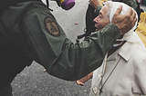 Sor Esperanza: la valiente monja de 70 años que desafío a la guardia de Maduro