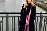 Amelia on a rainy Berlin day on Schillingbrücke (loving the pink power suit!)