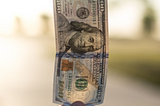 Dólar — Porque e como investir na moeda Americana?