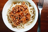 Espagueti Cremoso con Carne Molida