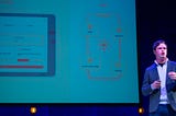 Vitalas plattform för enkel ordinering och monitorering av medicinsk träning presenteras framför…