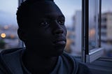 🔍 “Ouvrir la fenêtre” : Ce que le mal-être silencieux de la jeunesse sénégalaise dit de notre…