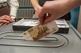 30% россиян доверяют известным благотворительным организациям