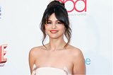 Selena Gomez: who makes her steps to encourage American youth