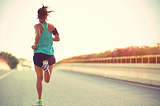How can yoga help runners reduce stress and improve their mental focus before a race?