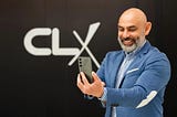 Nasar Dagga presenta el nuevo Smartphone CLX ONE